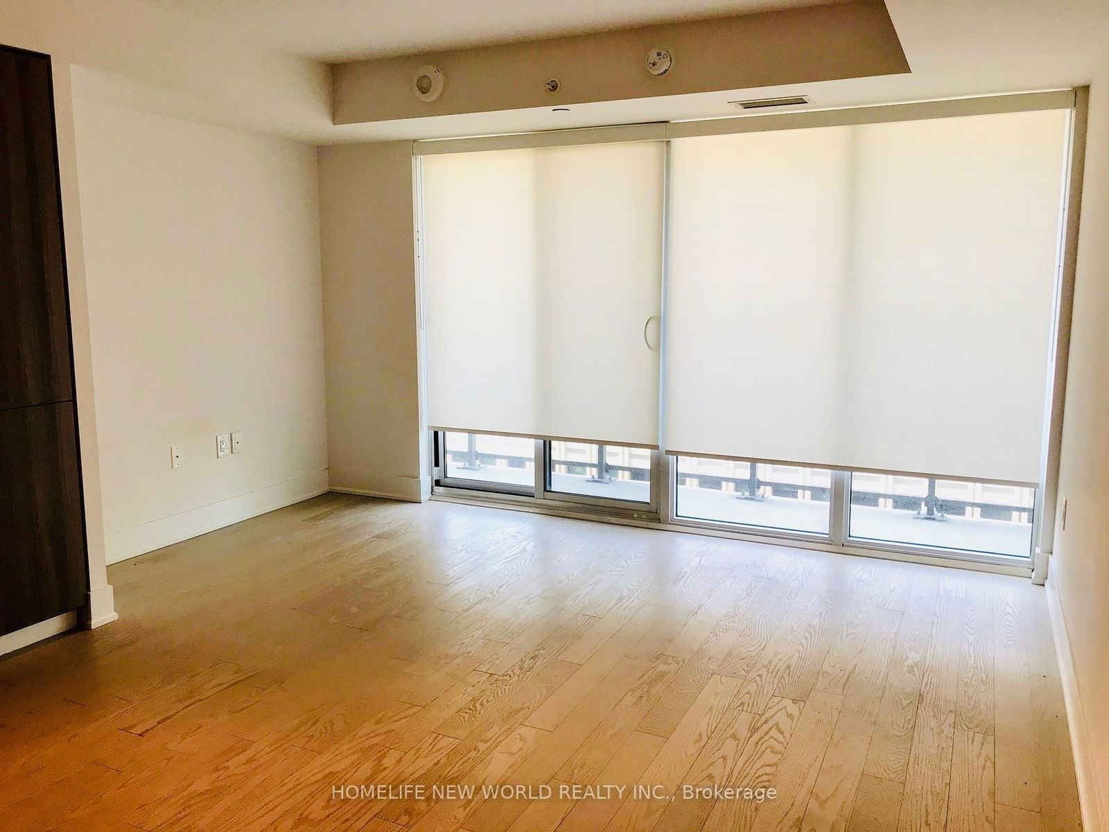 955 Bay St, unit 2011 for rent