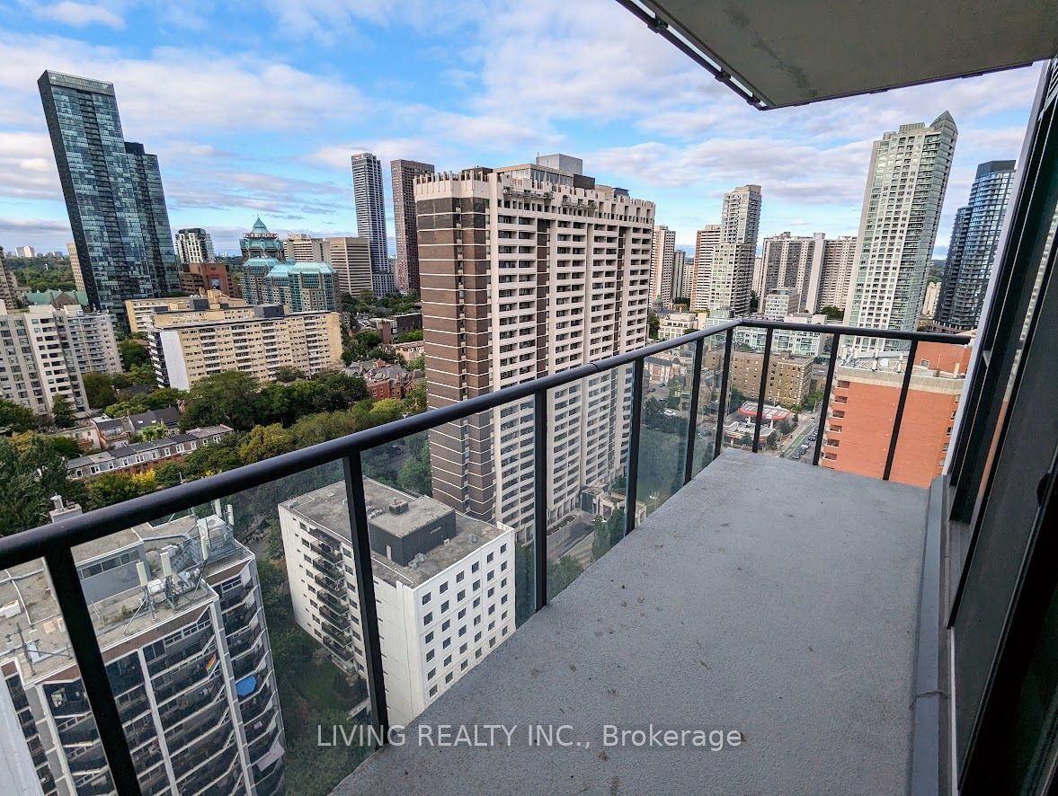 81 Wellesley St E, unit 2108 for rent