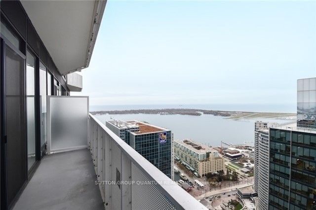 88 Harbour St, unit 5001 for rent