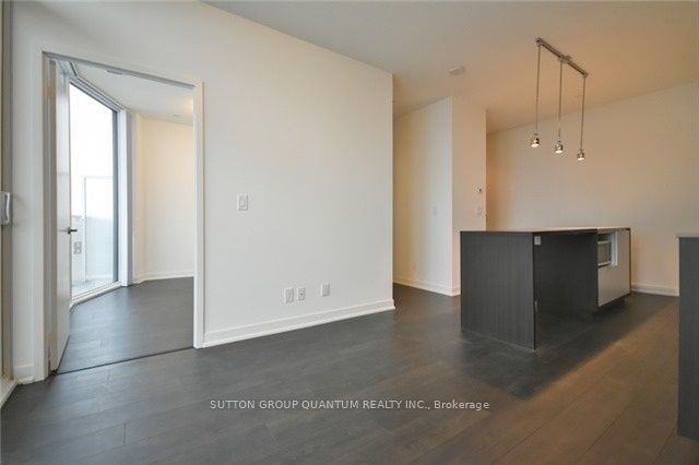 88 Harbour St, unit 5001 for rent