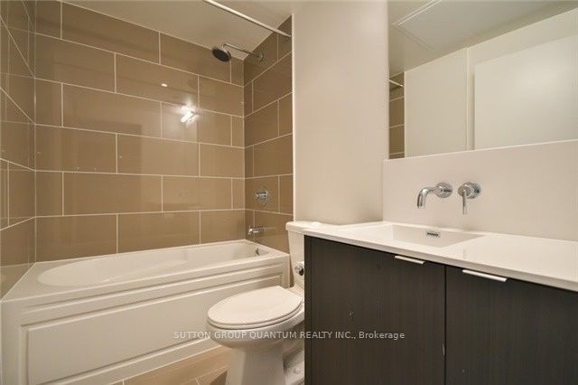 88 Harbour St, unit 5001 for rent