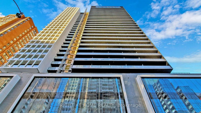 20 Edward St, unit 611 for rent