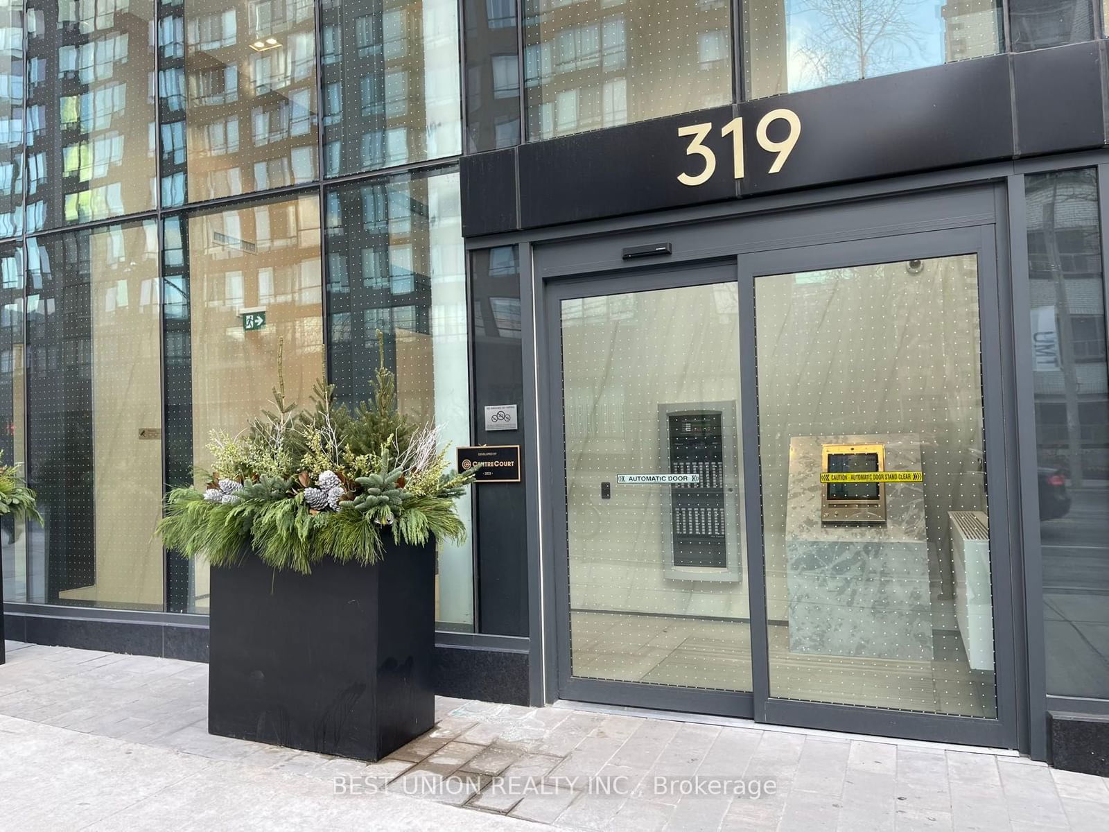 319 Jarvis St, unit 4705 for rent