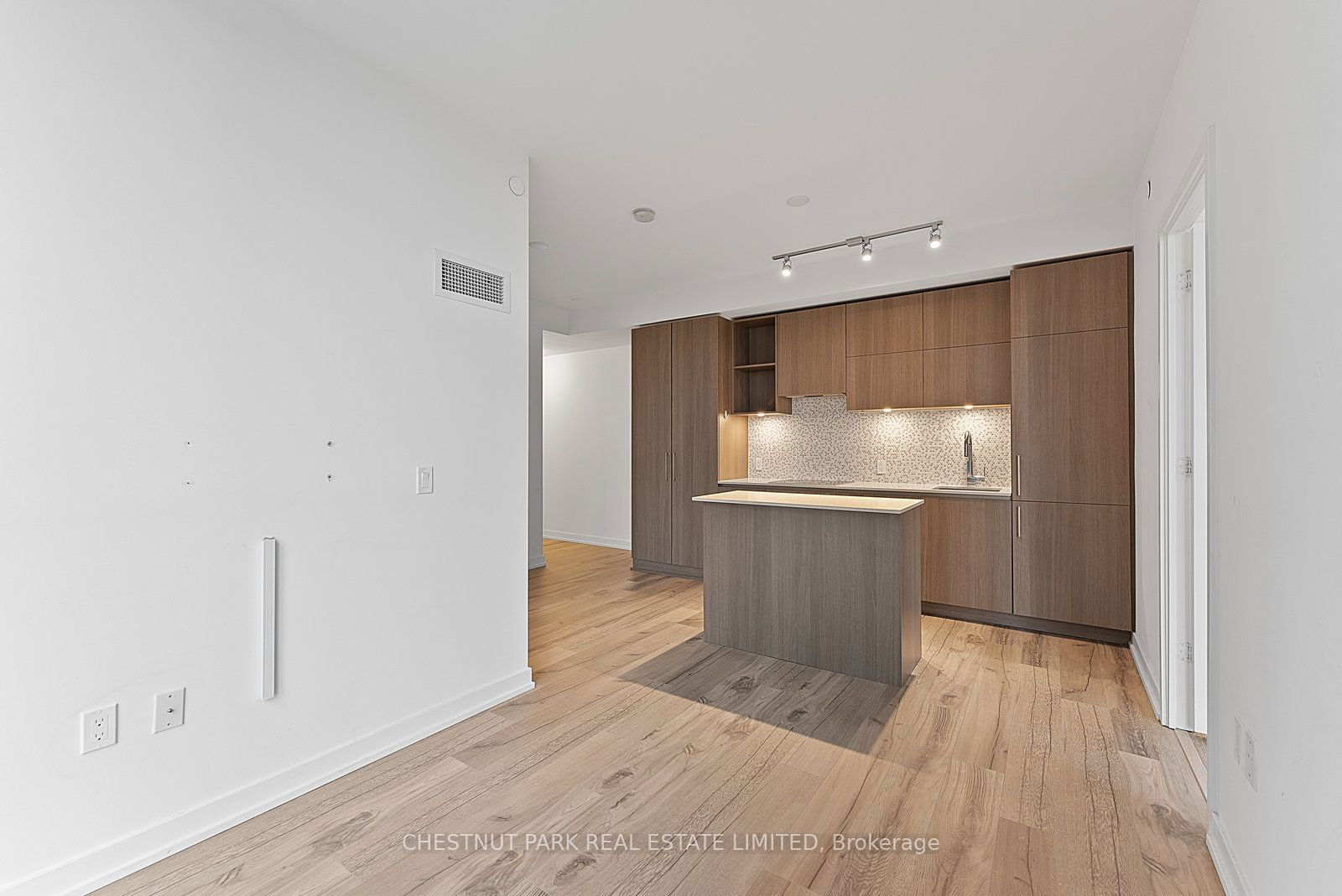 1 Yorkville Ave, unit 2802 for rent