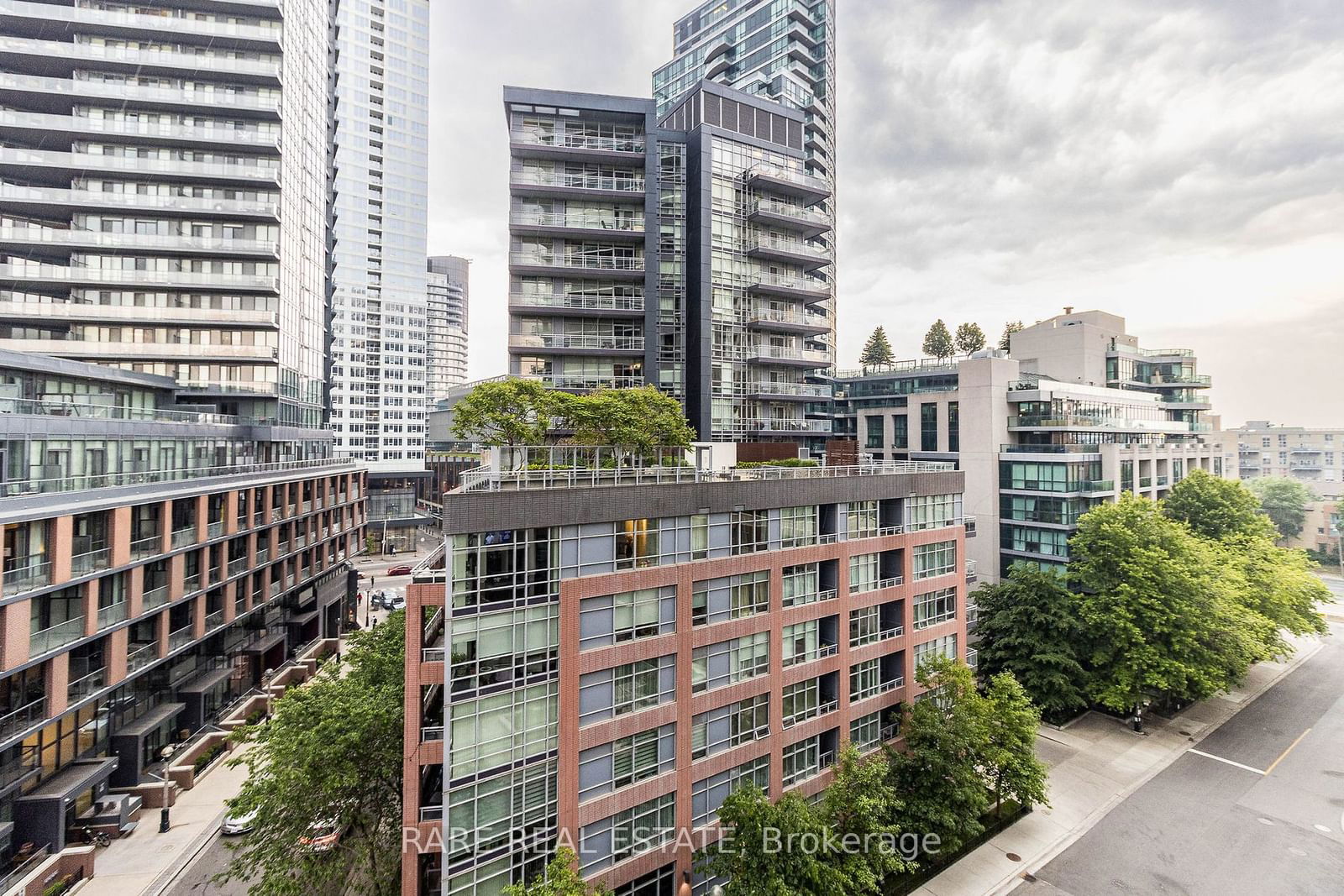 38 Iannuzzi St, unit 806 for rent