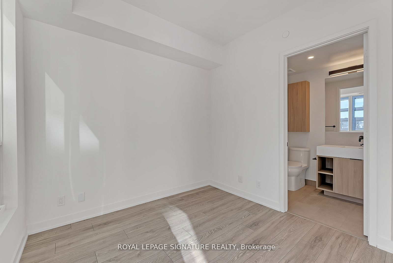 108 Peter St, unit 1015 for rent