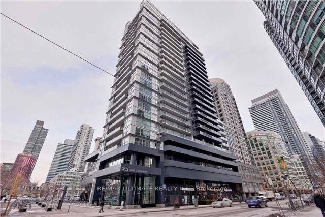 352 Front St W, unit 705 for rent