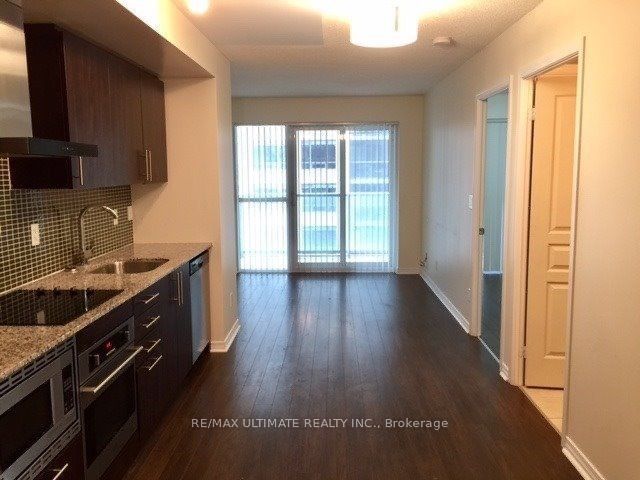 352 Front St W, unit 705 for rent