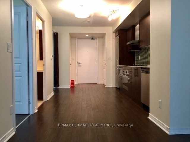 352 Front St W, unit 705 for rent