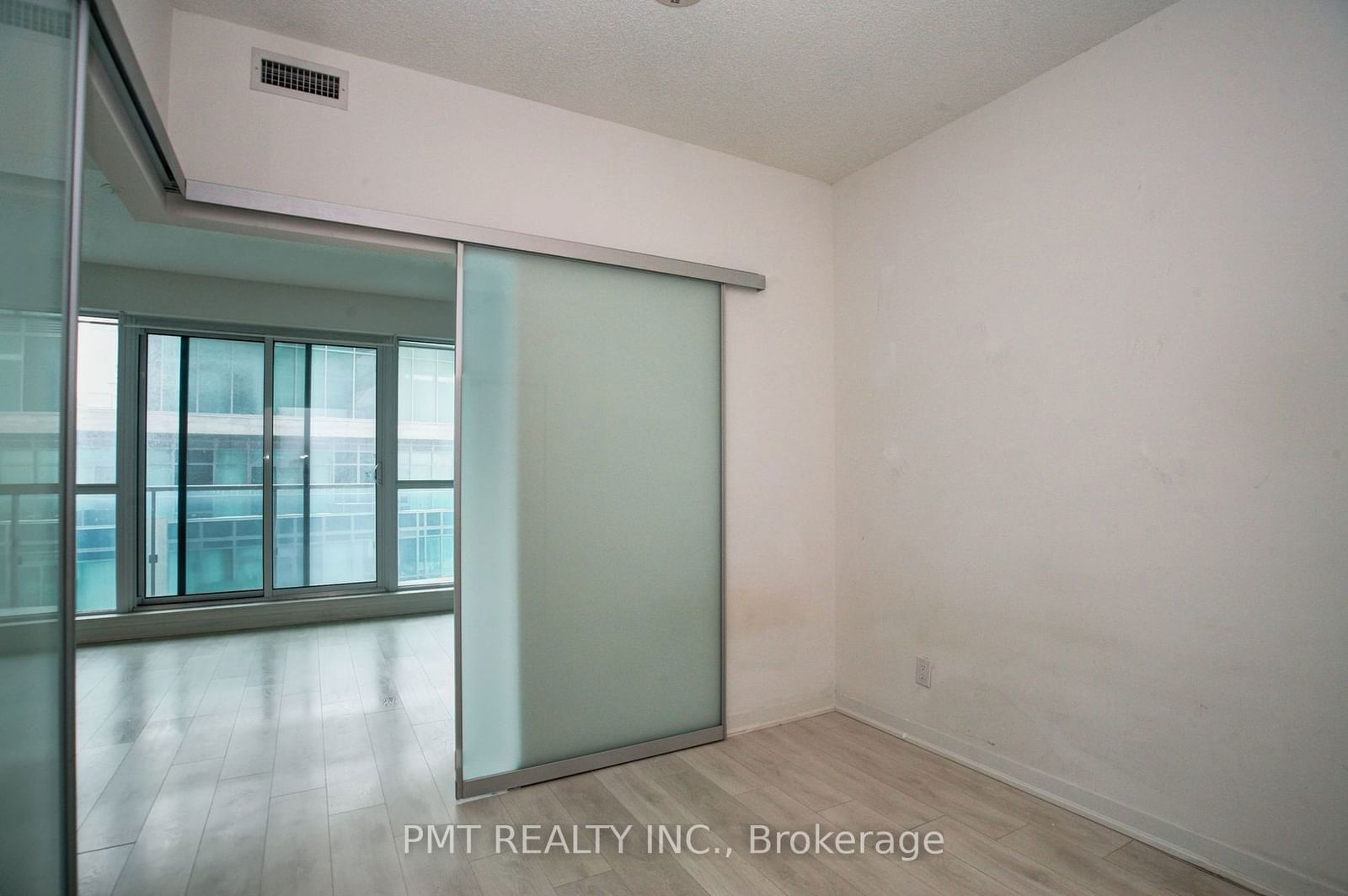 150 East Liberty St, unit 1505 for rent