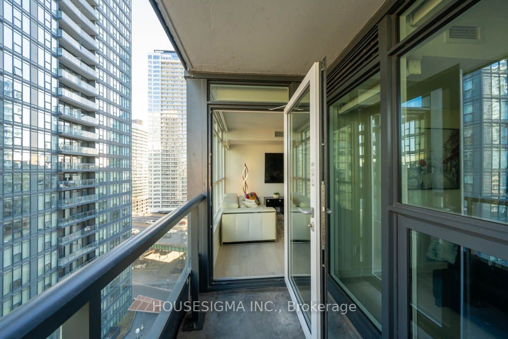 80 Queens Wharf Rd, unit 1607 for rent