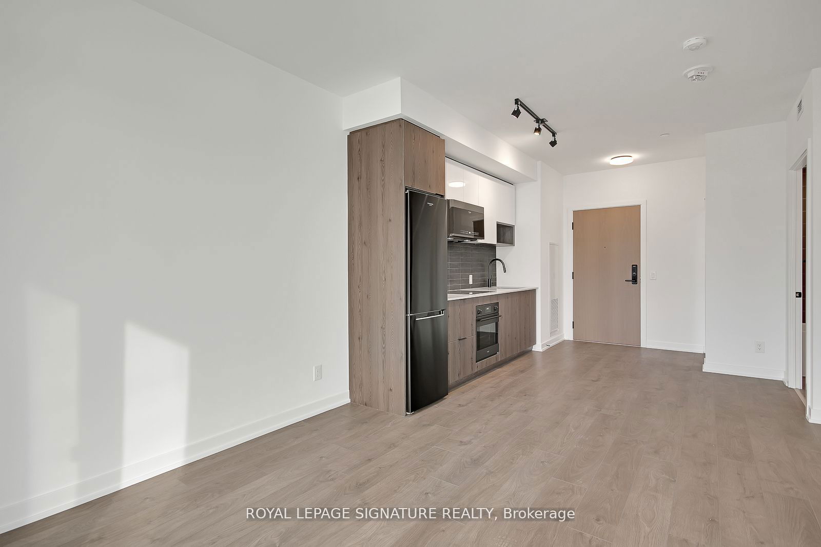 5 Defries St, unit 310 for rent