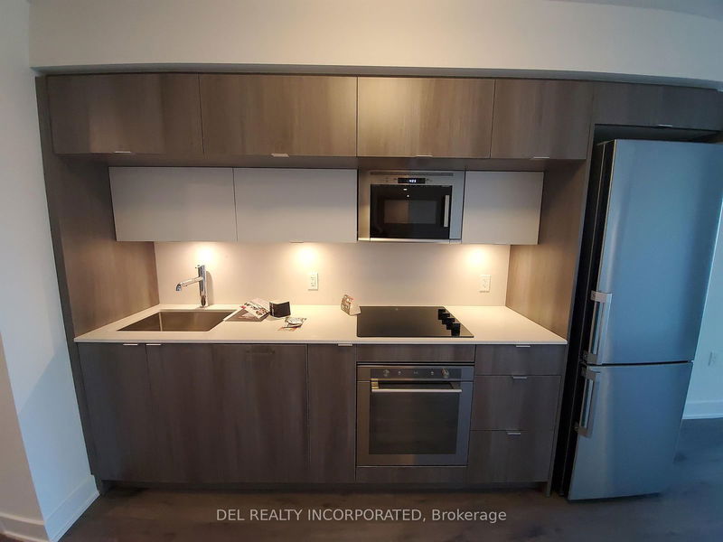 575 BLOOR St E, unit 1305 for rent