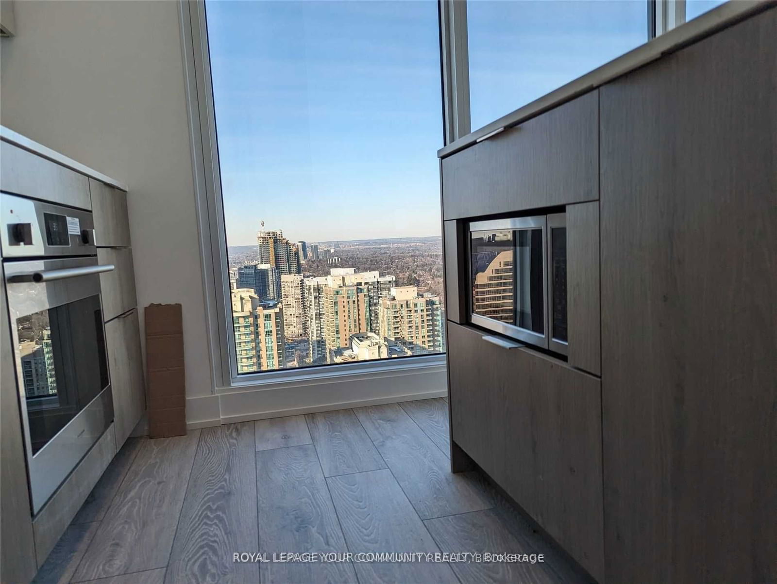 15 Holmes Ave, unit Ph3203 for rent