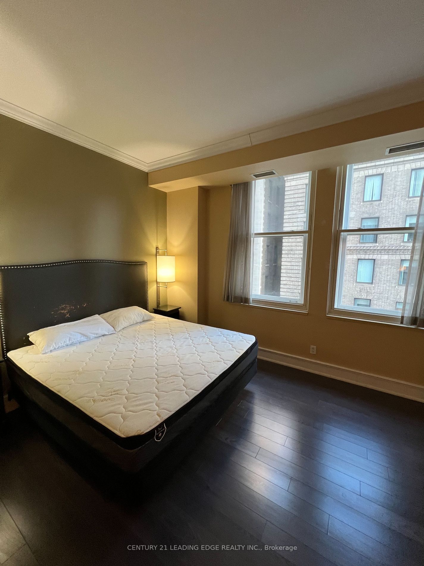 1 KING St W, unit 1013 for rent