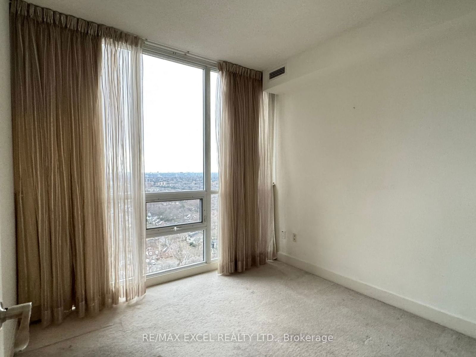 23 Sheppard Ave E, unit 2604 for rent