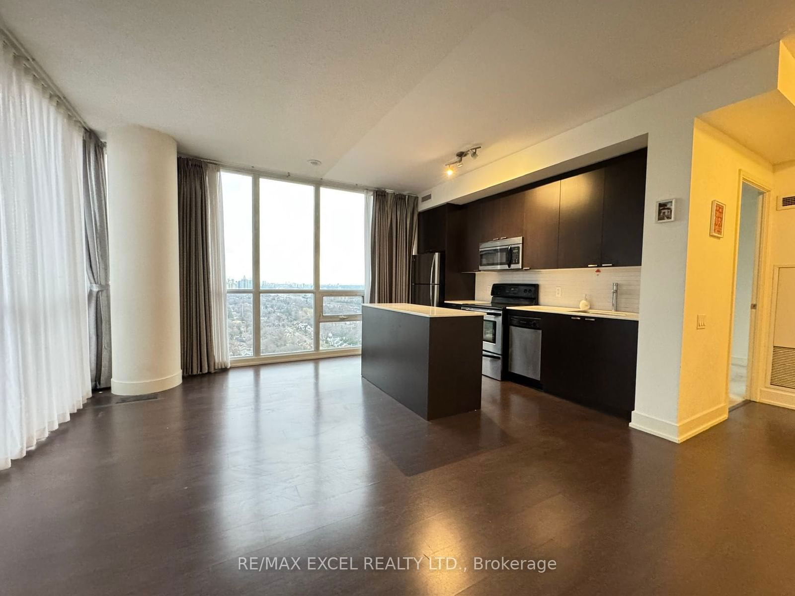 23 Sheppard Ave E, unit 2604 for rent