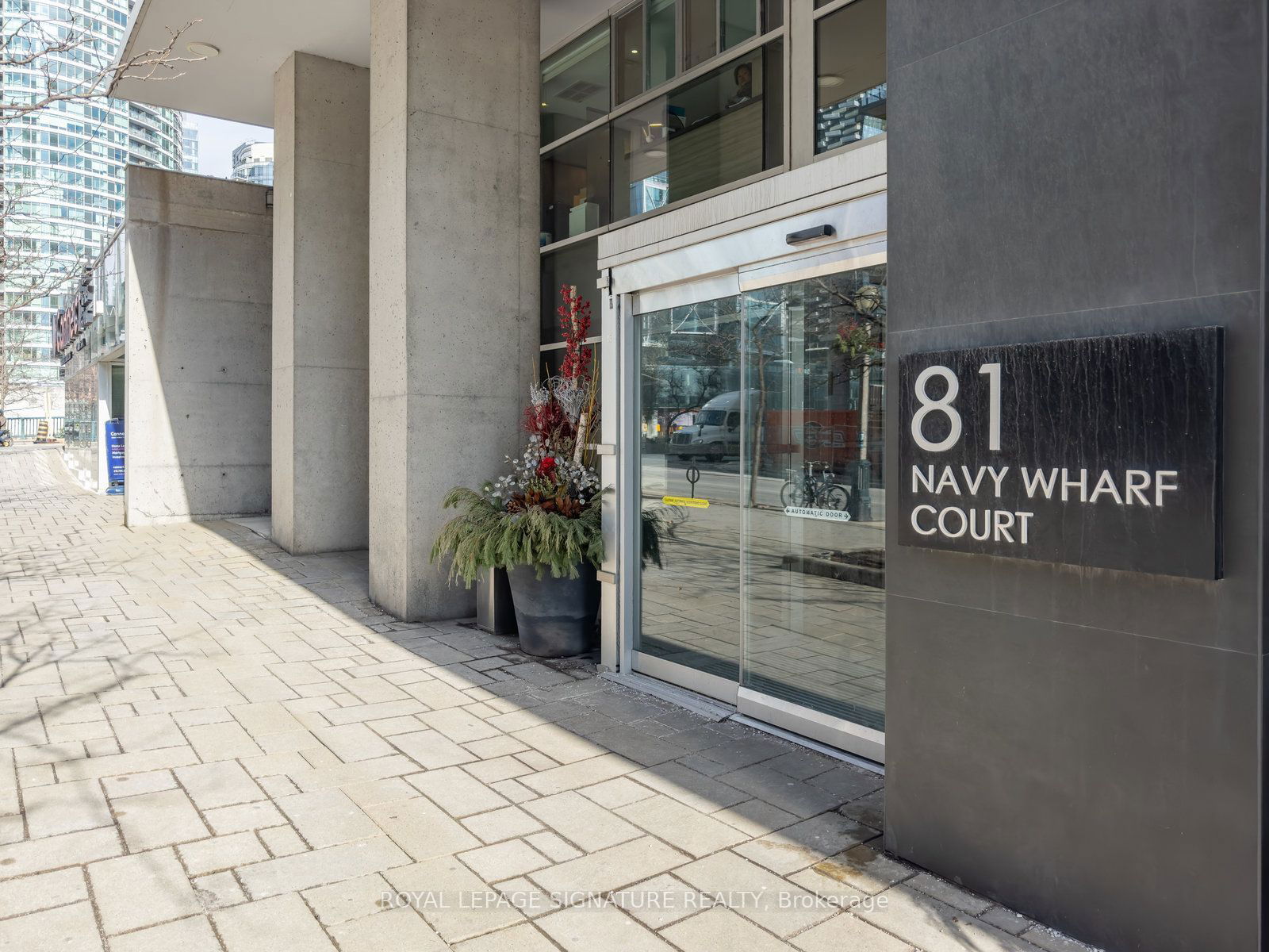 81 Navy Wharf Crt, unit 3502 for rent