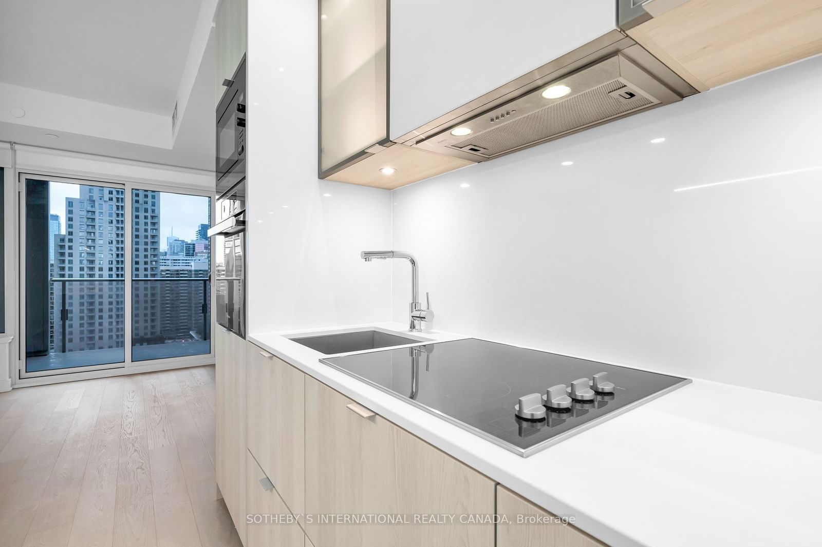 11 Yorkville Ave, unit 1311 for rent