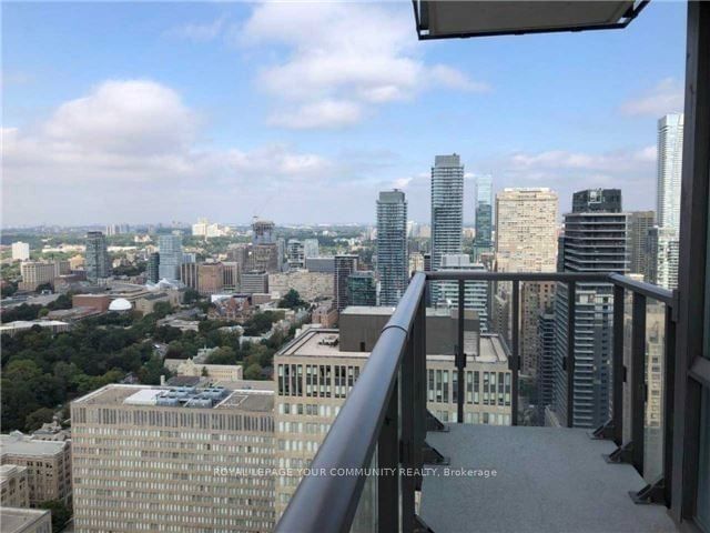 832 Bay St, unit 4103 for rent