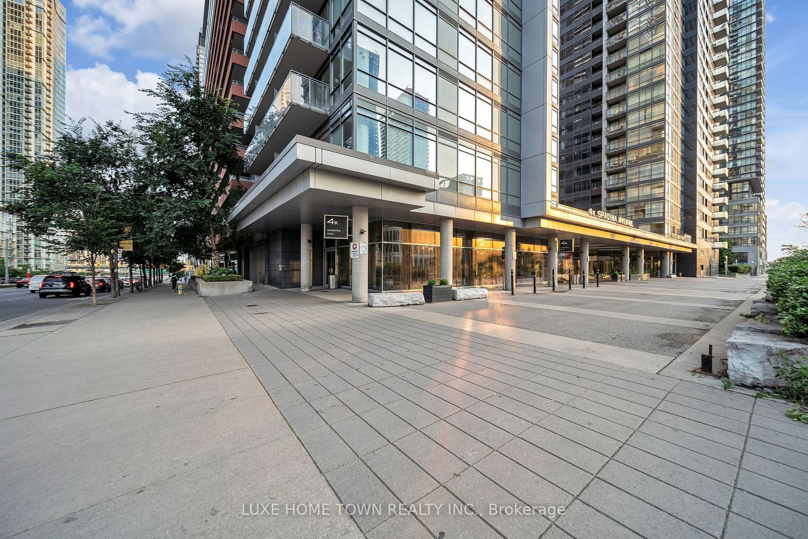 4K Spadina Ave, unit 711 for sale