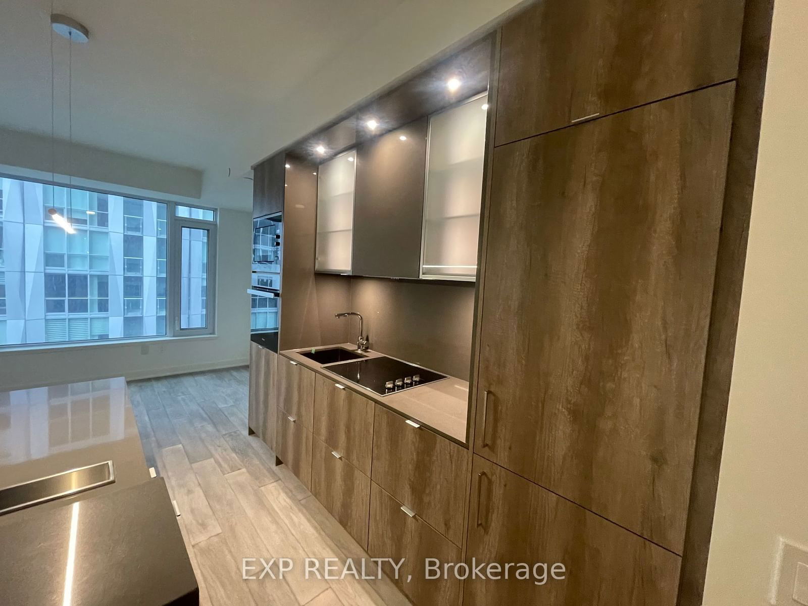 11 Yorkville Ave, unit 1106 for rent