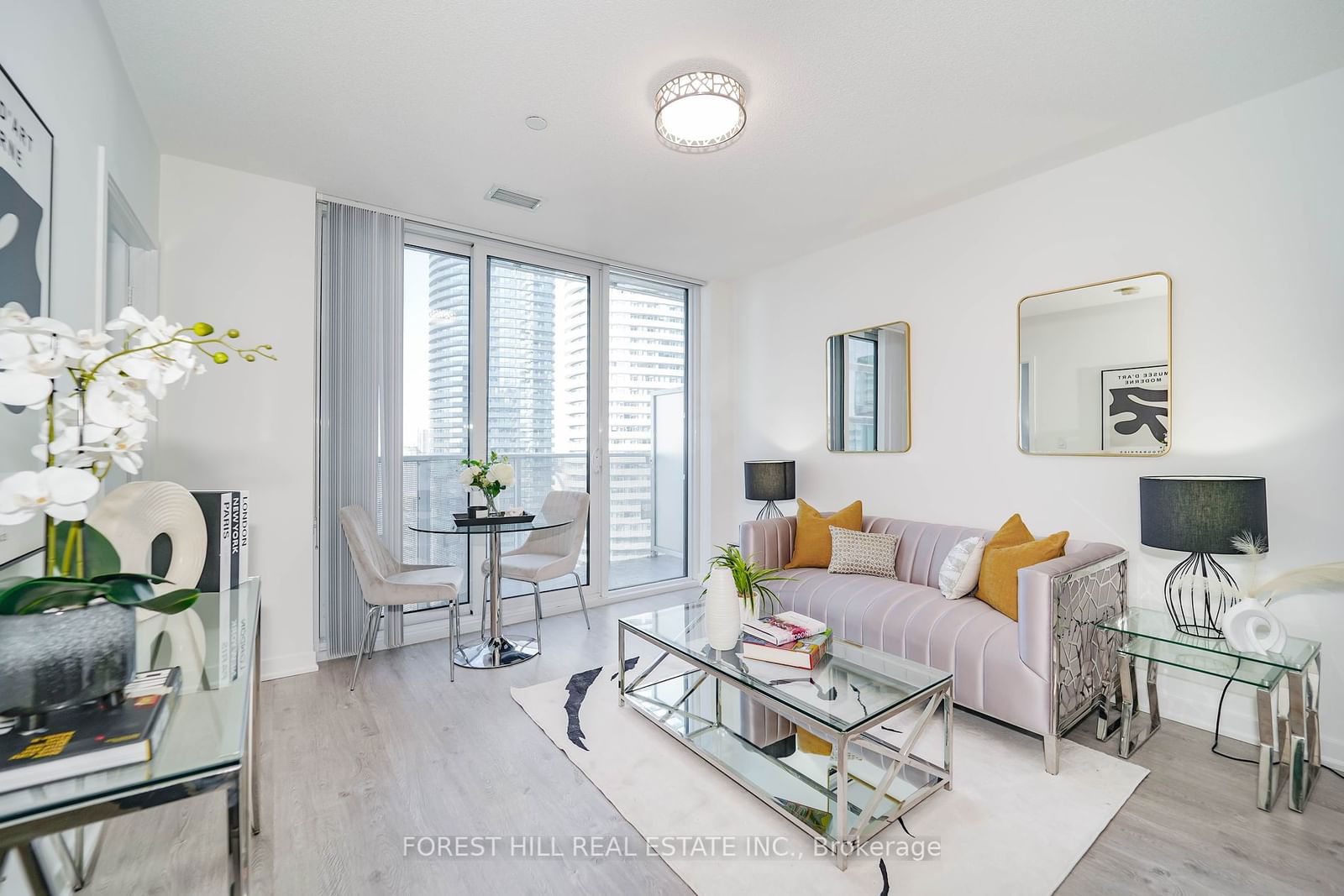 100 Harbour St, unit 3901 for sale