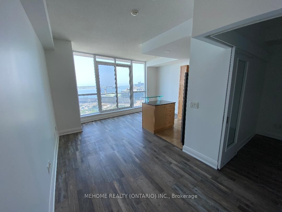 218 Queens Quay W, unit 1409 for rent