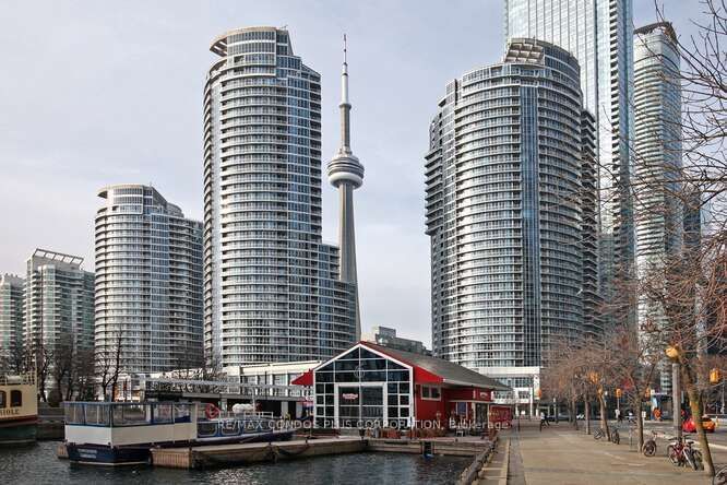 208 Queens Quay W, unit 2701 for rent