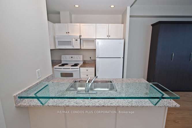 208 Queens Quay W, unit 2701 for rent