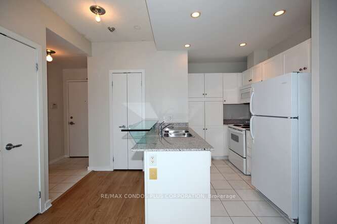 208 Queens Quay W, unit 2701 for rent