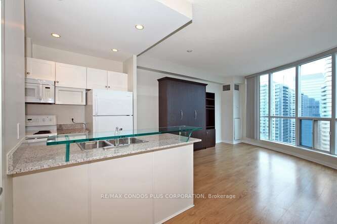 208 Queens Quay W, unit 2701 for rent