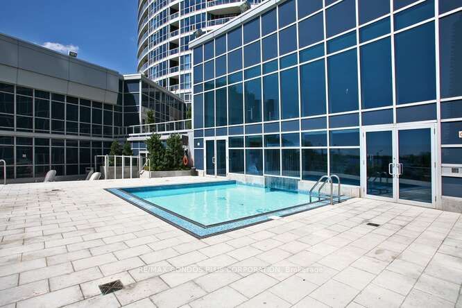 208 Queens Quay W, unit 2701 for rent