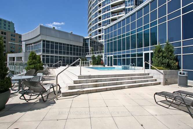 208 Queens Quay W, unit 2701 for rent