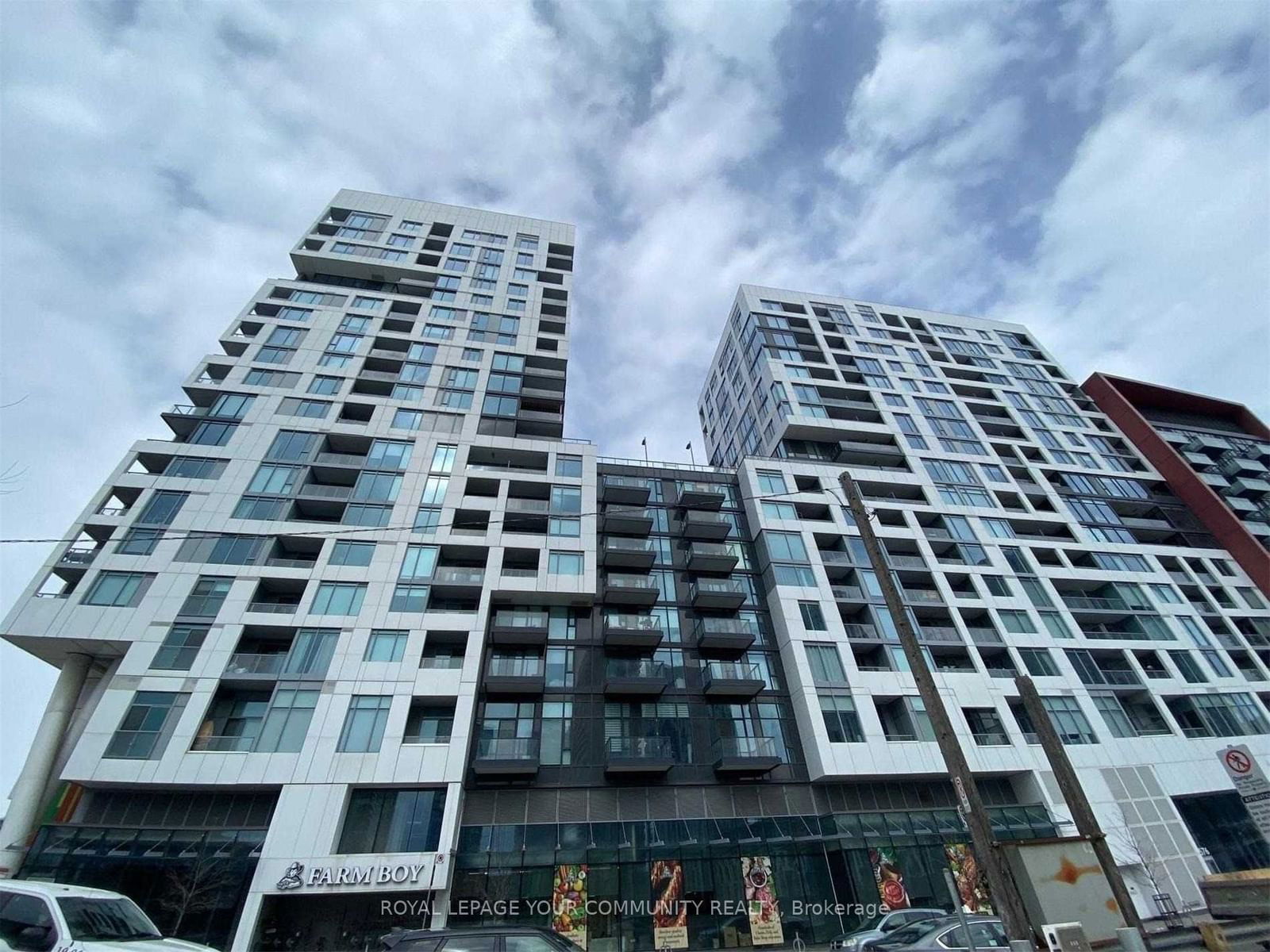 27 Bathurst St, unit 1813W for rent