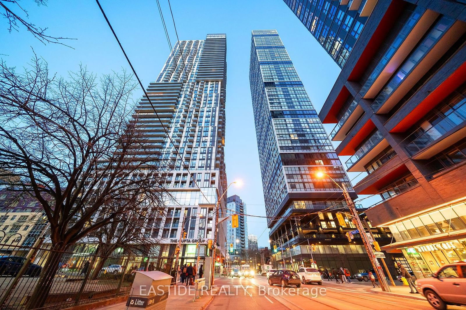 Dundas Square Gardens Condos, Downtown, Toronto