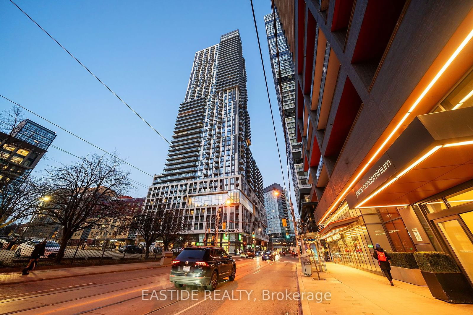 Dundas Square Gardens Condos, Downtown, Toronto