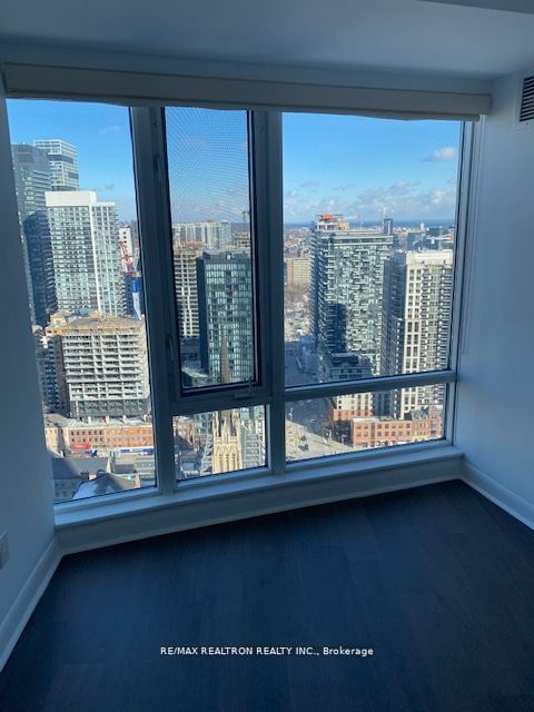 210 Victoria St, unit 3503 for rent