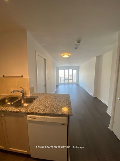 210 Victoria St, unit 3503 for rent