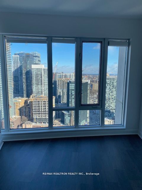 210 Victoria St, unit 3503 for rent