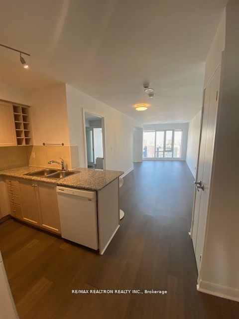 210 Victoria St, unit 3503 for rent