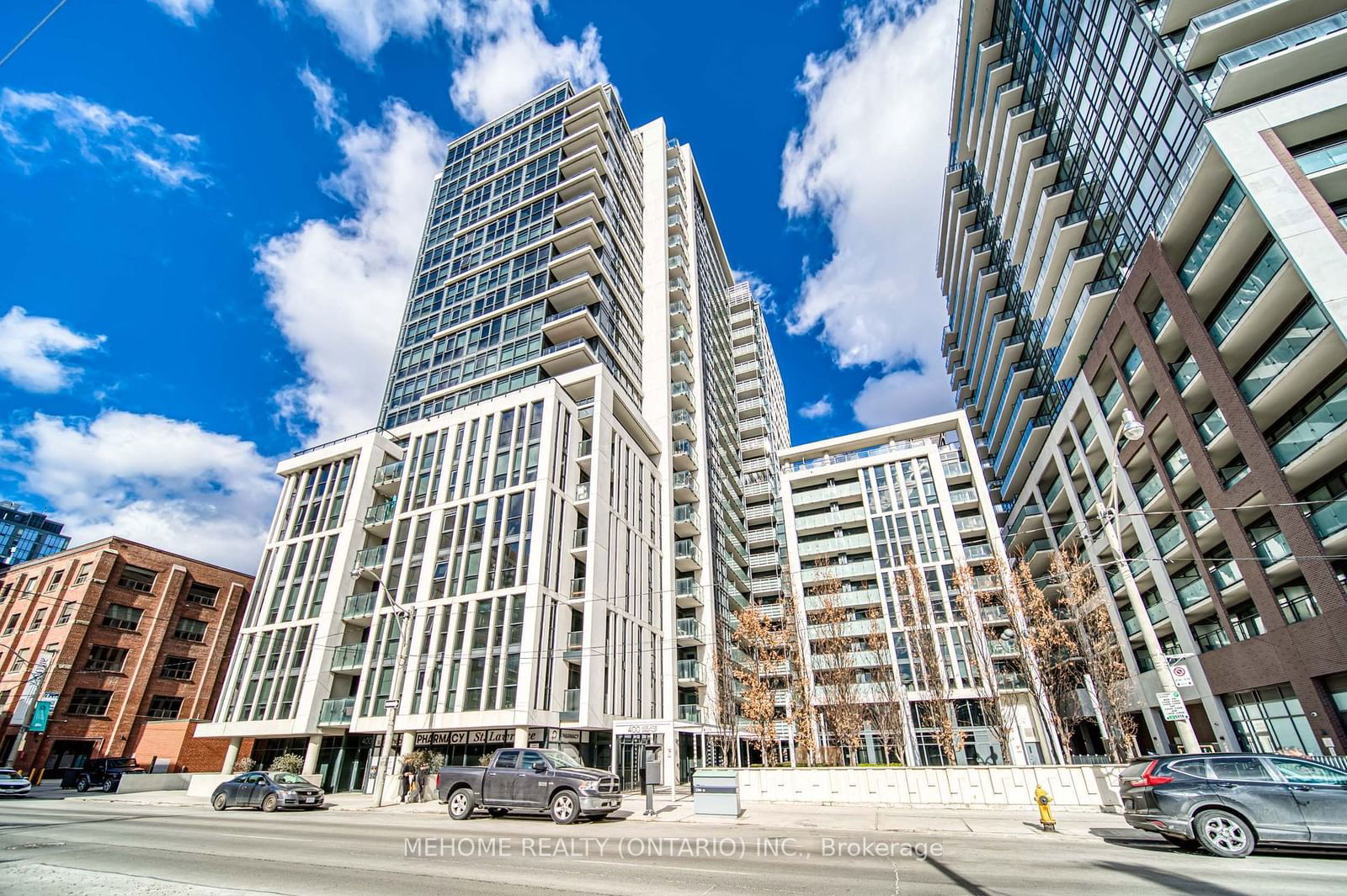 400 Adelaide St E, unit 822 for rent