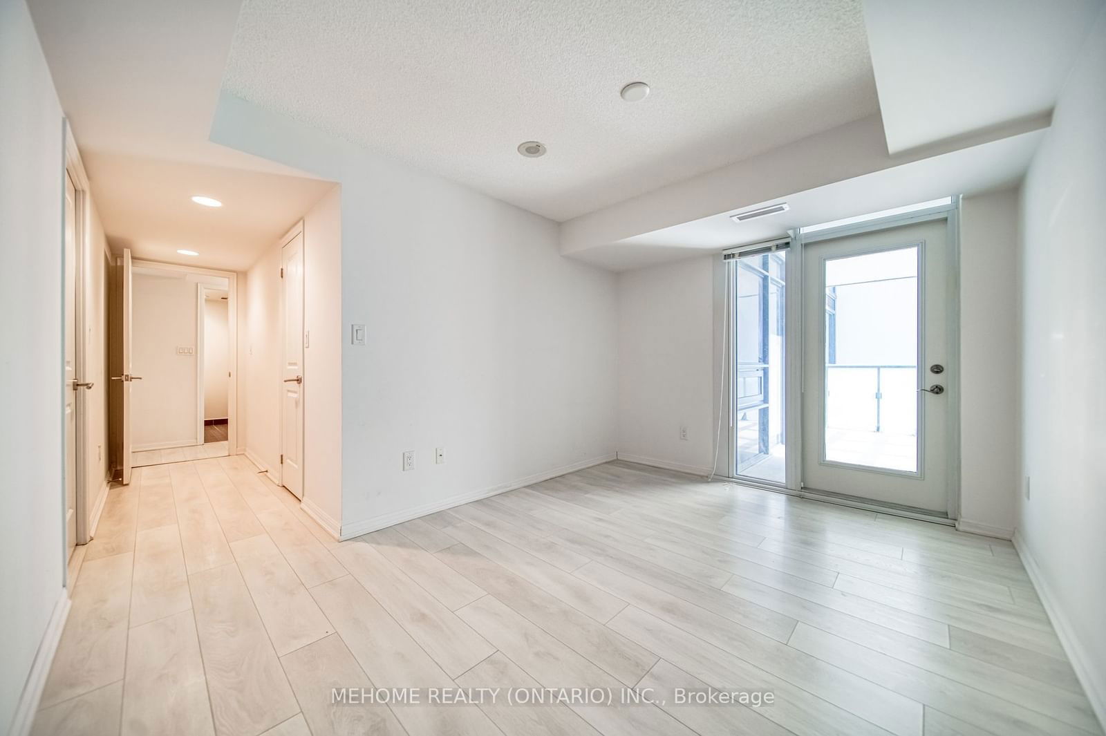 400 Adelaide St E, unit 822 for rent