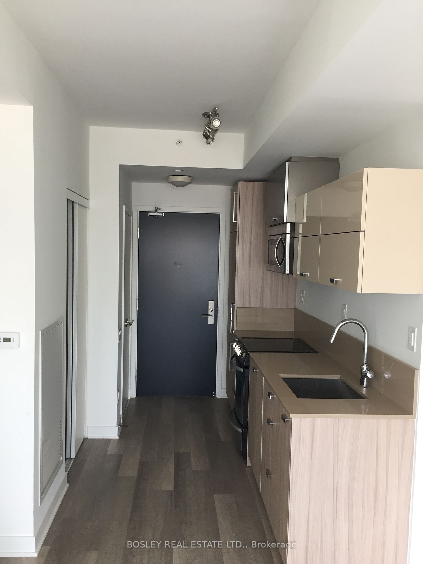 290 Adelaide St W, unit 1709 for rent