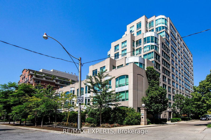 942 Yonge St, unit 1006 for rent