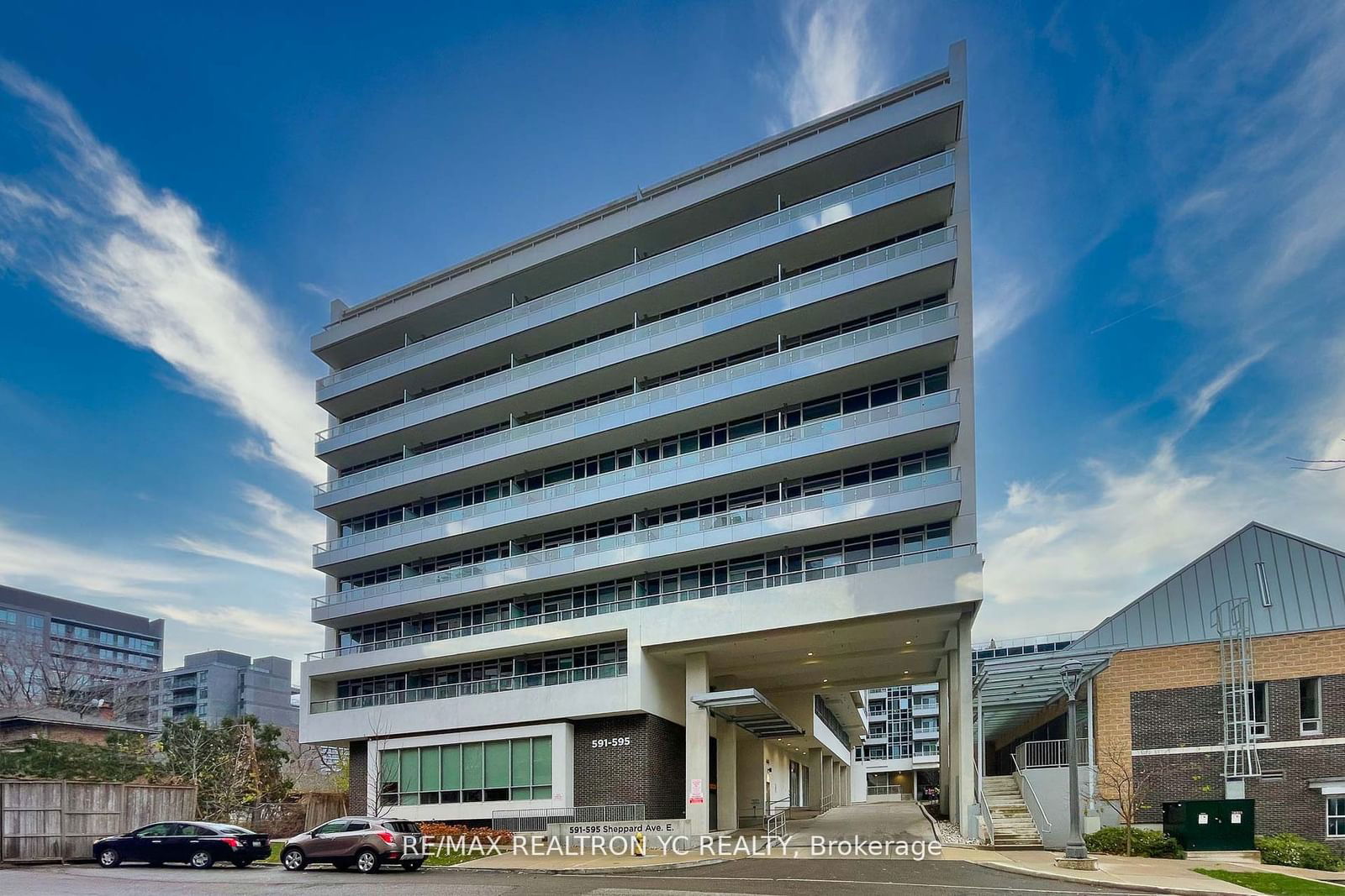 591 Sheppard Ave E, unit 812 for rent