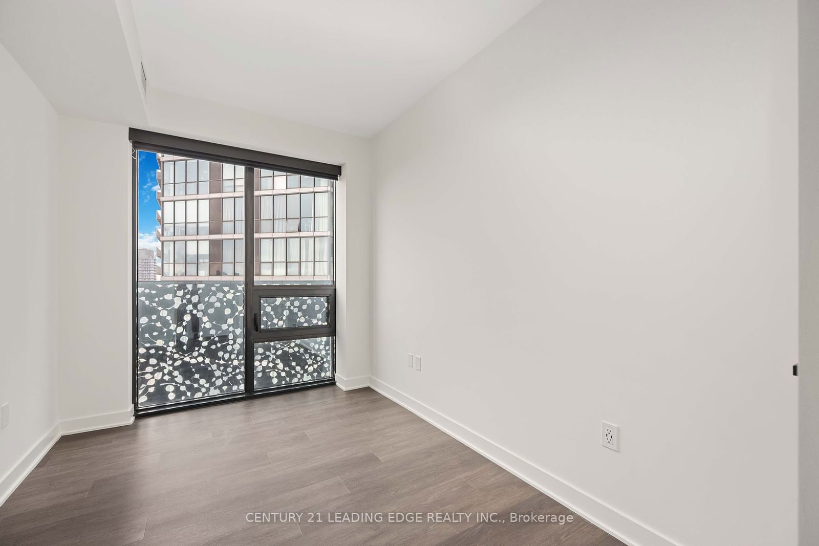 55 CHARLES St E, unit 3806 for rent