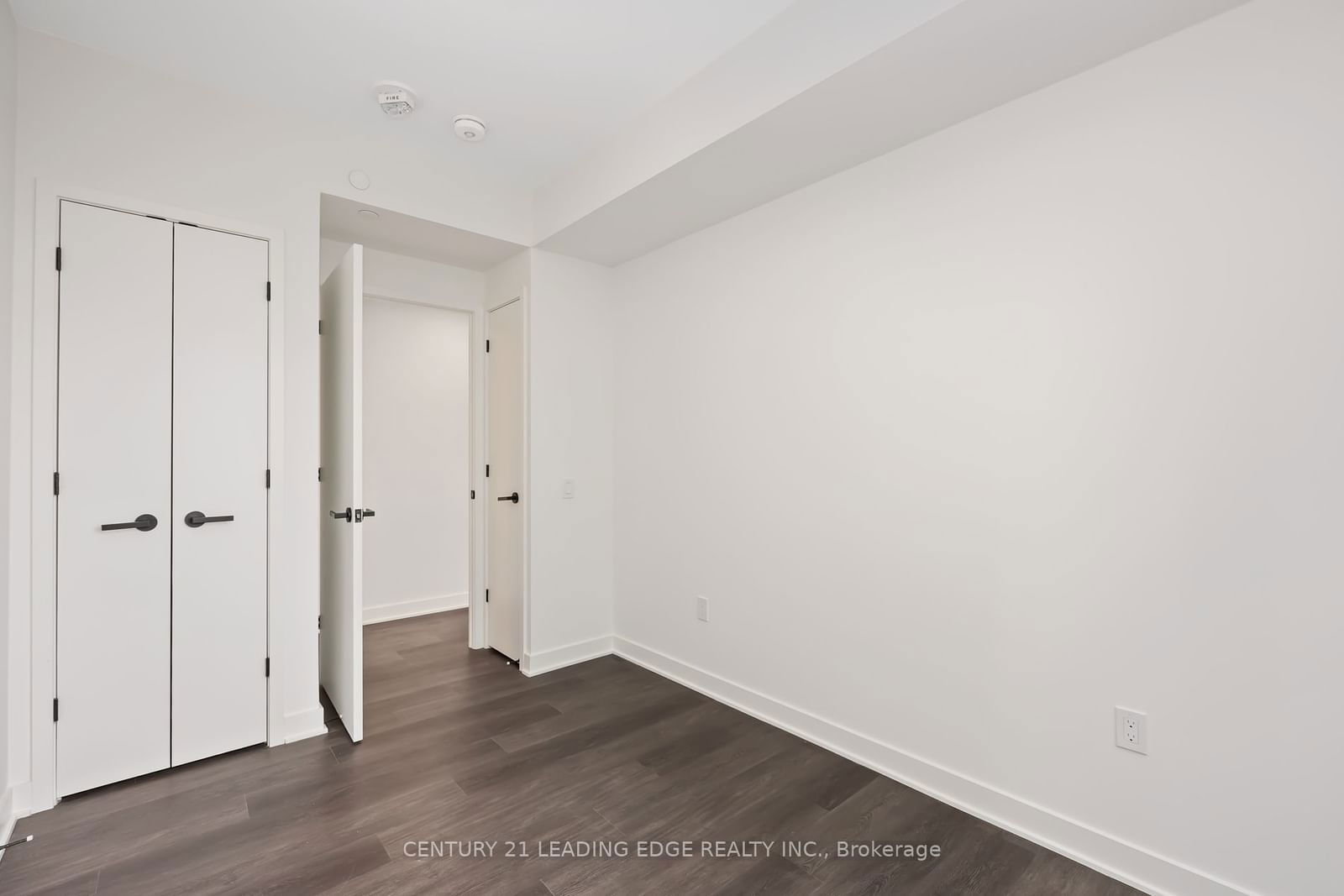 55 CHARLES St E, unit 3806 for rent