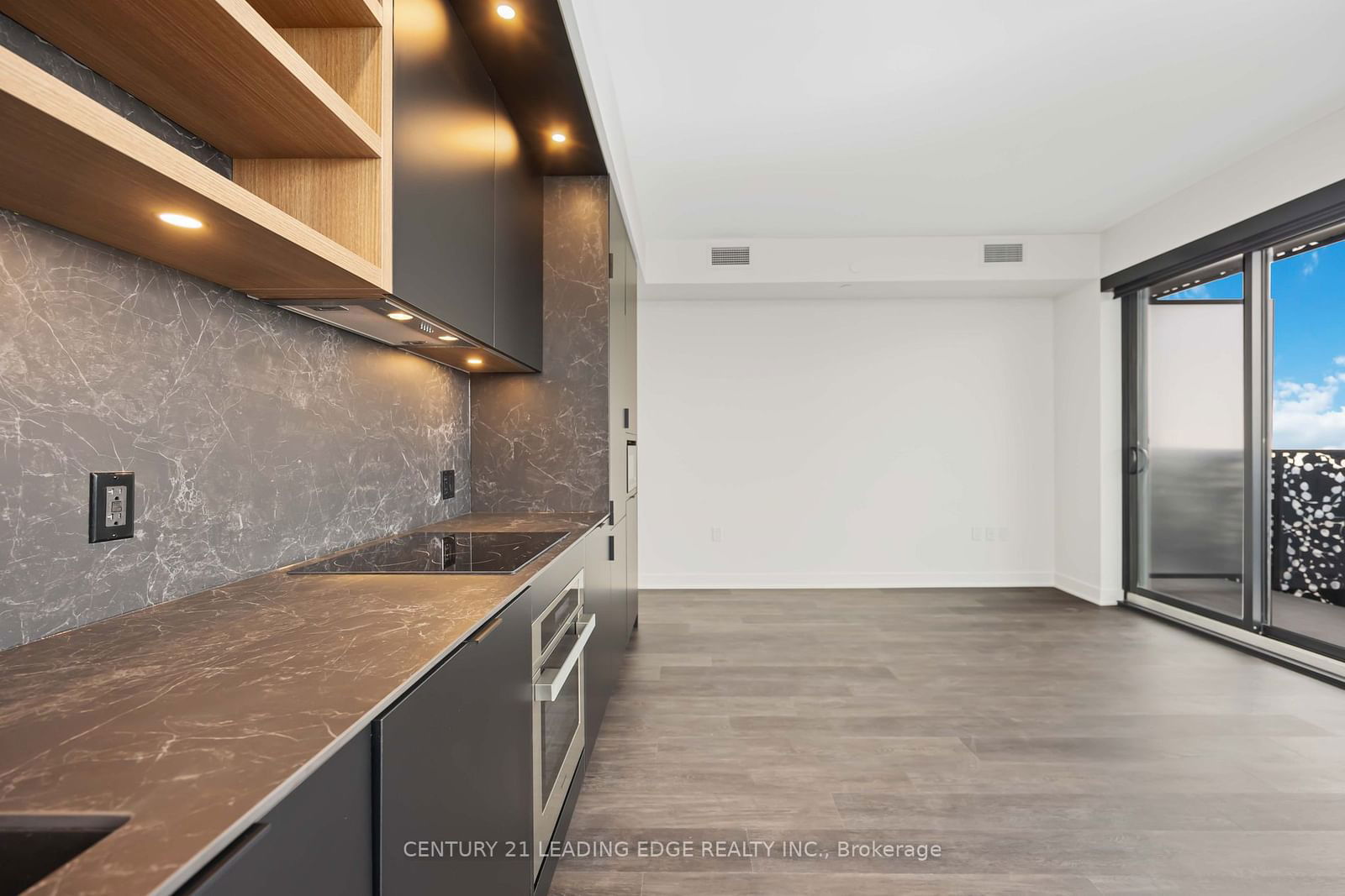 55 CHARLES St E, unit 3806 for rent