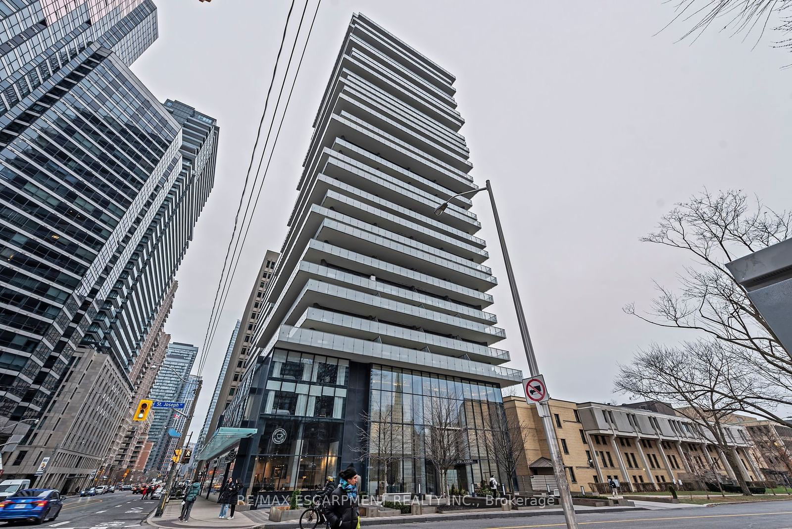 57 St Joseph St, unit 206 for sale